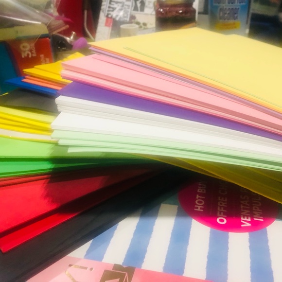 HUGE RANDOM CRAFTI LOT! - Picture 10 of 13